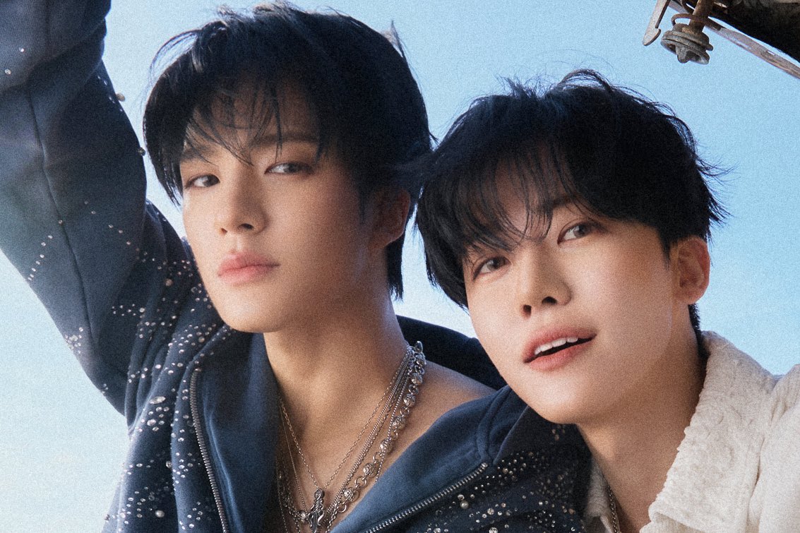 몇년을봐도신기함
따로 보면 제민이는 이쁘단 인상이 강하고 쟈노는 잘생겻단 인상이 강한데 둘이 붙으면 제민 존잘되고 재노 존예되잖아