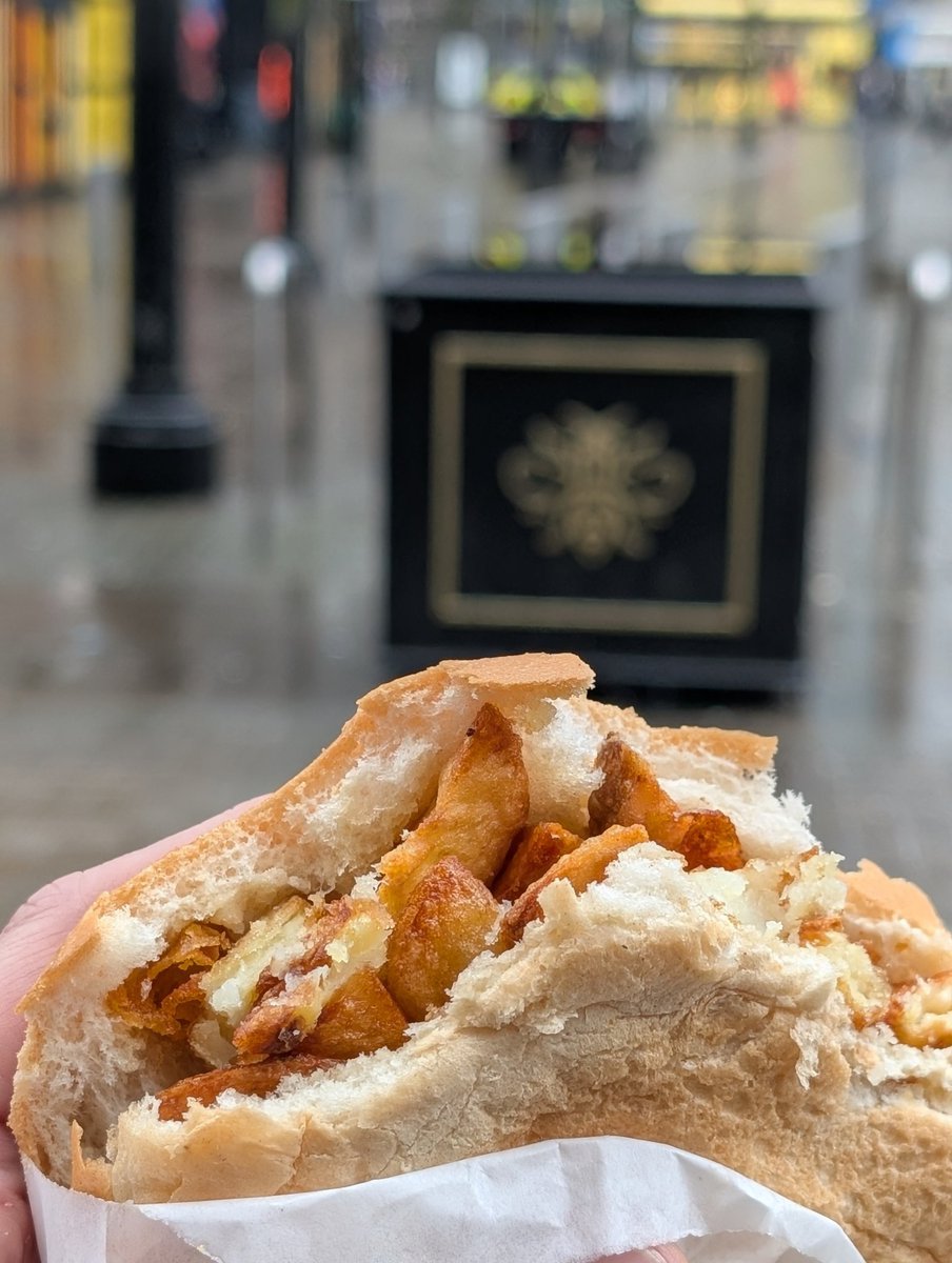 Thegingerwig tweet media