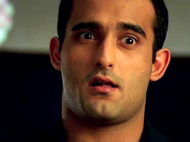 Bij_uji's tweet photo. Akshay Khanna vs Arjun Rampal https://t.co/77pMC4Y7Mu