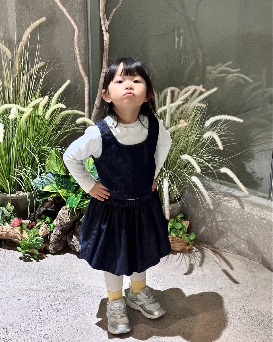 Ape lu ૮₍⇀‸↼‶₎ა