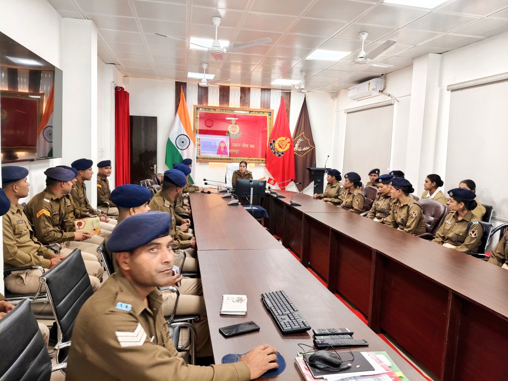 9BnSSB_INDIA's tweet photo. 09वीं वाहिनी SSB, बलरामपुर में Sexual Harassment Awareness Class — सुरक्षित, संवेदनशील और जिम्मेदार कार्यस्थल की दिशा में मजबूत कदम।
#SSB_INDIA
#SSBFTRLUCKNOW
#SSBSHQGKP
#SafeWorkplace
#RespectAtWork
#POSH
#SSBWarriors
#WorkplaceSafety
#GenderEquality
#NationFirst
#AwarenessDrive https://t.co/RO6pO0cHE6
