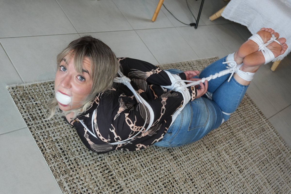 FrenchBondage's tweet photo. Next video coming soon !

This stepmother tries to exert her authority over her stepson; she's going to regret it 😈

#bondage #bound #tied #hogtied #rope #gag #gagged #mouthstuffed #sockgag #sockgagged #tape #tapegag https://t.co/Ske9V19ATA