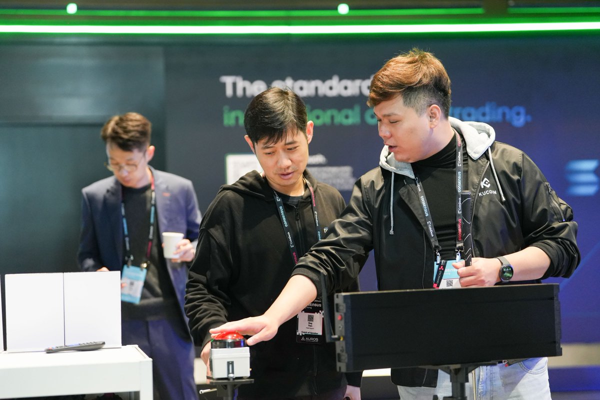 kucoincom's tweet photo. Day 1 at @consensus_hk 2026 ✔️

From precision challenges to friendly competition, the KuCoin booth was buzzing with energy today at Consensus Hong Kong!

Great games, memorable moments, and inspiring conversations with the community - exactly what Web3 is all about. 🌐✨

More excitement awaits tomorrow! 🚀

#ConsensusHK #KuCoin