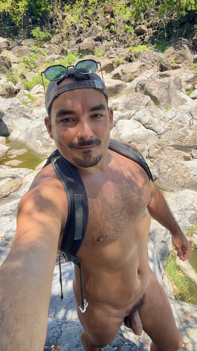 Marco_nakedboy tweet media