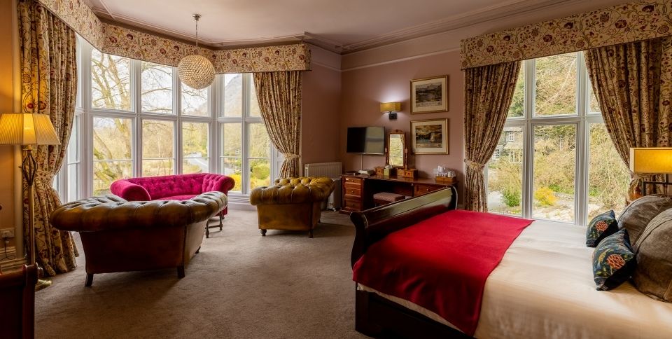 TheBBDirectory's tweet photo. Getaway to Cumbria with Glen Rothay &amp; Badger Bar.

Set in Rydal near Ambleside in Cumbria, the inn dates back to 1624 and is packed with character, history, and a real sense of place.

https://t.co/7cr21BZvvu

#GlenRothay #BadgerBar #LakeDistrict #Rydal #Ambleside

@glenrothay https://t.co/y7oHAT2oyd