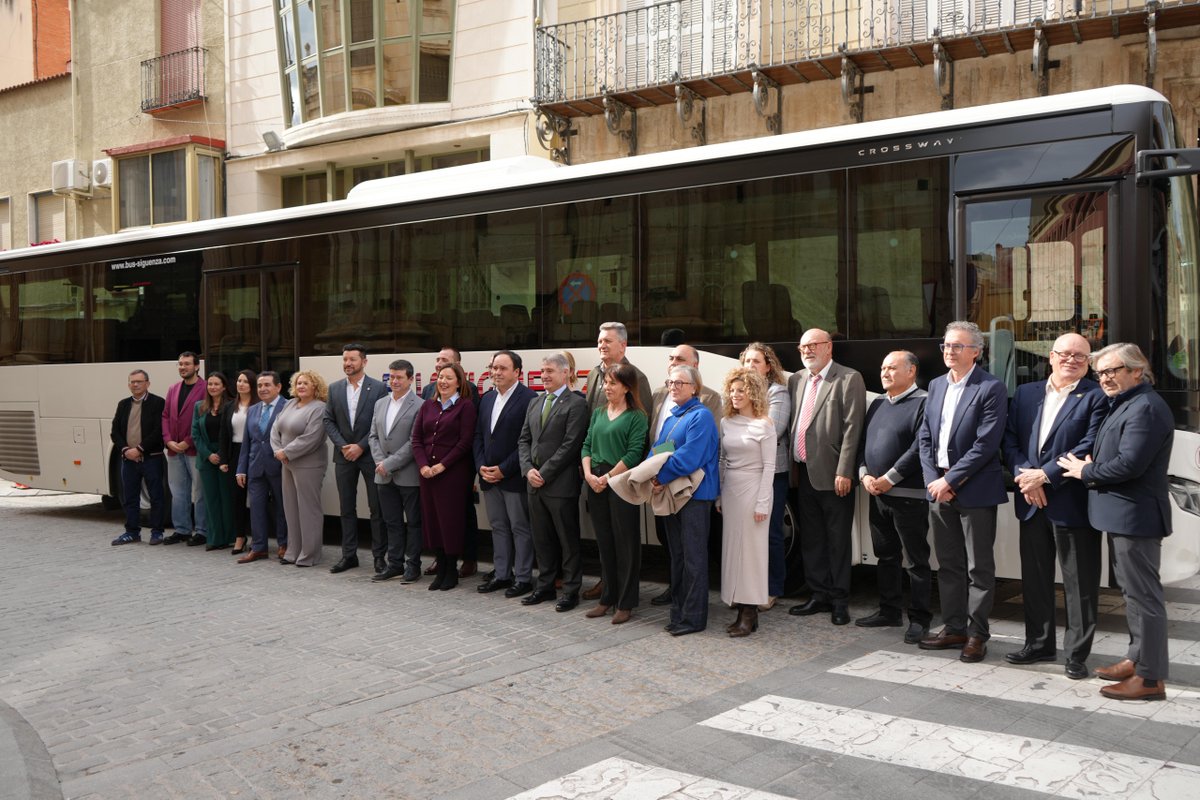 🚌 Reforzamos el transporte público interurbano de la Vega Baja, que contará este año con 28 líneas de autobuses que facilitarán la movilidad sostenible de los ciudadanos y visitantes de esta comarca.

📍 Orihuela (Alicante).