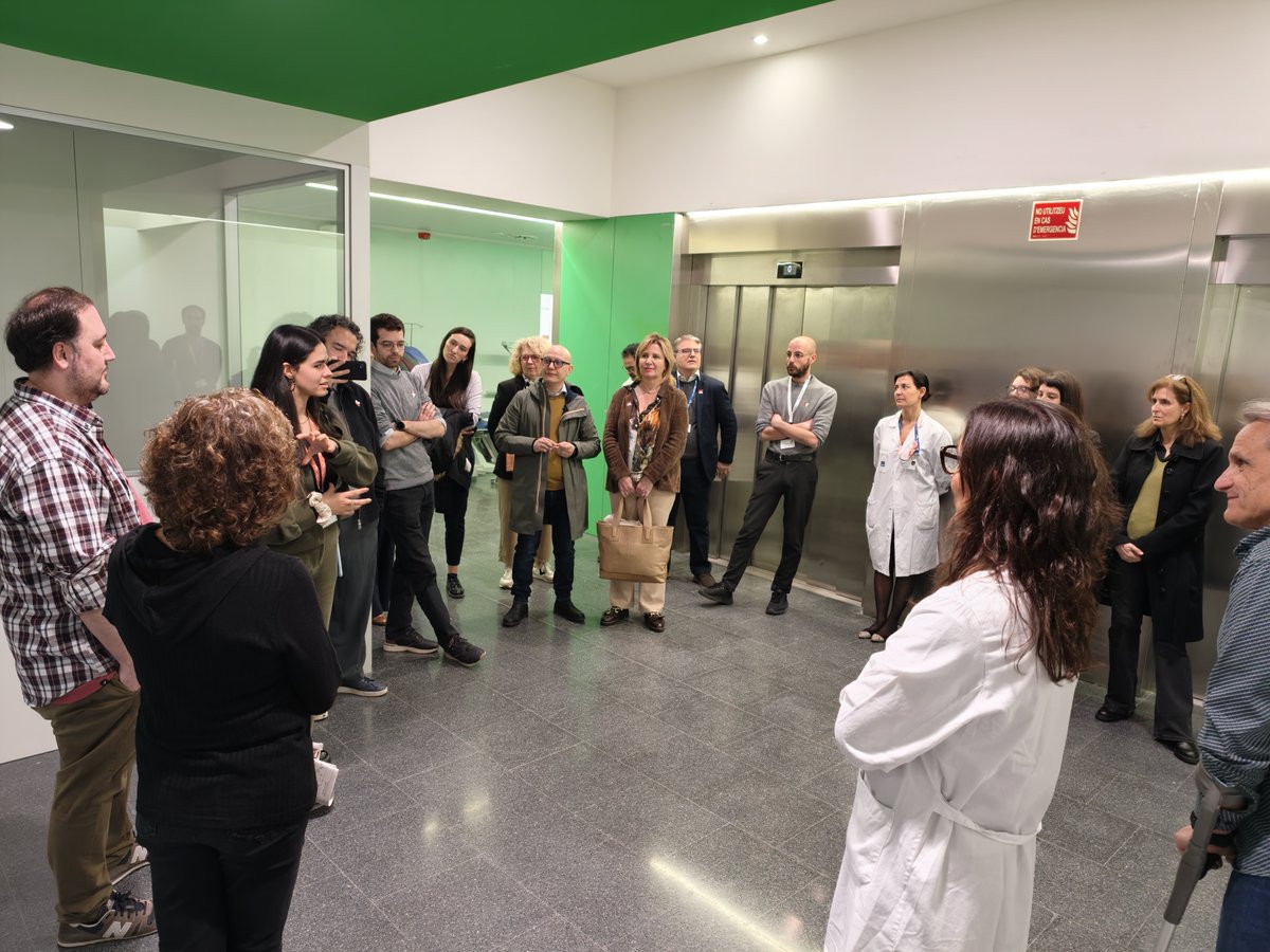 hospitaldelmar's tweet image. Hem rebut la visita dels membres del consorci del projecte RaDAR
 
Un projecte europeu per a millorar la detecció precoç i la gestió de microorganismes multiresistents a hospitals
 
#antibiòtics #AMR #resistènciaantibiòbics #InnovacióMAR
 
Per saber més hospitaldelmar.cat/ca/agenda/view…