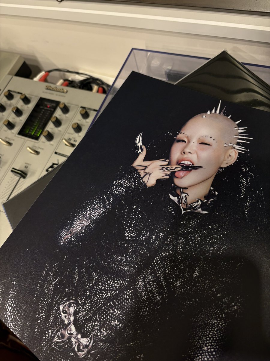 ここちゃんトゲトゲでacronymと相性よさそう