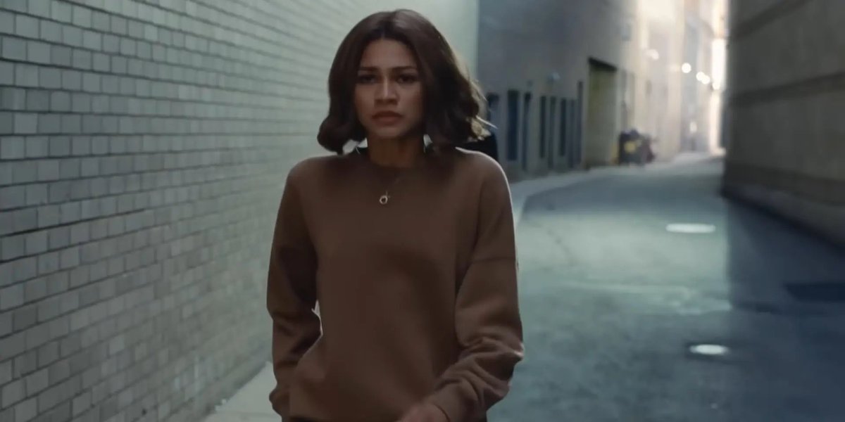 madootl's tweet photo. @intothecrevasse challengers at AMC Boston Common, the scene where tashi confronts patrick was filmed in the Ritz alleyway directly across the street https://t.co/dX1LGgSKcB