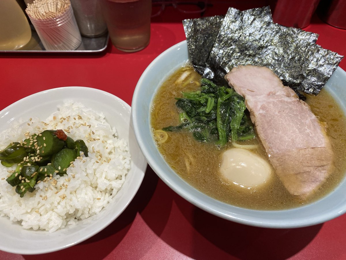 ie_sauna's tweet photo. 昨日の🚃錦糸町
俺の生きる道🍜味噌

今日の🚃本八幡
武蔵家🍜味玉 https://t.co/ftGjCYkb7z