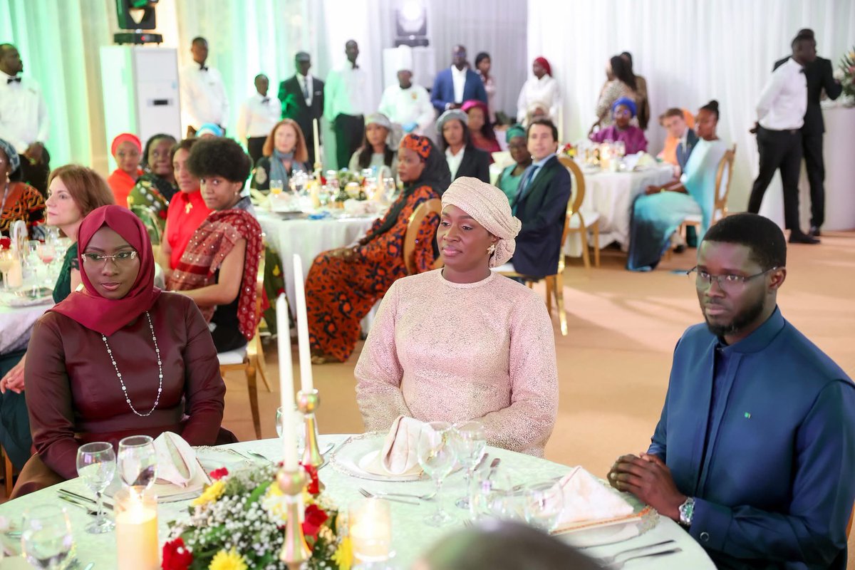 AFirstLadies's tweet photo. Mme Marie Khone FAYE, Première Dame du Sénégal, a lancé au Palais de la République la campagne #BuildingResilience2026, portée par l’@OAFLAD . 
Objectif : renforcer la résilience des #femmes et des filles face au climat et aux crises. #Autonomisation #FirstLadies
@PR_Senegal https://t.co/ffa0jN6X5m
