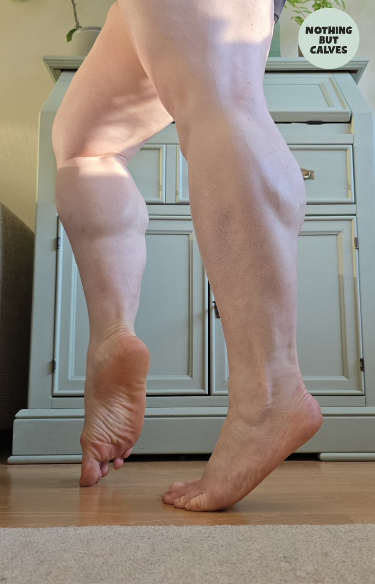NothingBtCalves's tweet image. Calves and soles, best of both worlds