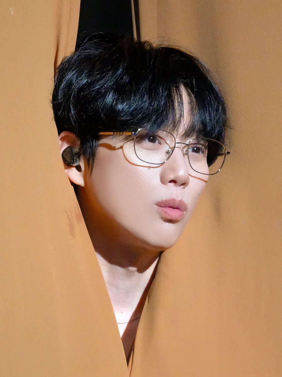 260207 10CM Asia Tour 〈To 10CM: Chapter 1〉 in Seoul 

빼꼼

#10CM #십센치 #권정열