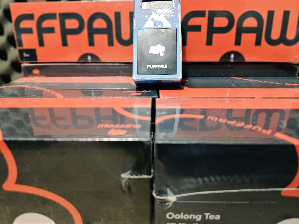 Kamu  suka Nge Vape?

Nih ada 4 biji Vape + lengkap dengan Pods rasa Tea 0% nikotin. 

Cocok dipake buat ngasep sambil nongkrong atau mulut asem ngisep vape aja. 

Caranya: 
RT+ Buat meme tema Valentine lucu atau bucin bebas 😂 4 orang beruntung akan mendapatkan masing-masing 1