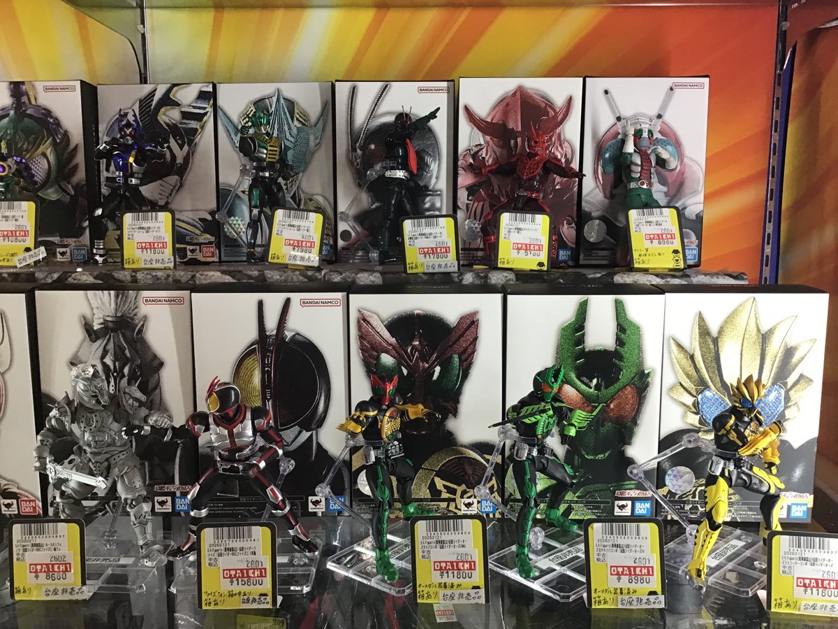 🚨商品紹介コーナー🚨 仮面ライダーのショーケースにて S.H.Figuarts