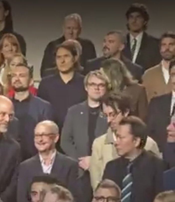 attaHJz's tweet photo. @ByClaytonDavis @Variety @TheAcademy who's that? he looks a lot like philip seymour hoffman https://t.co/gJ4A1QT9O4