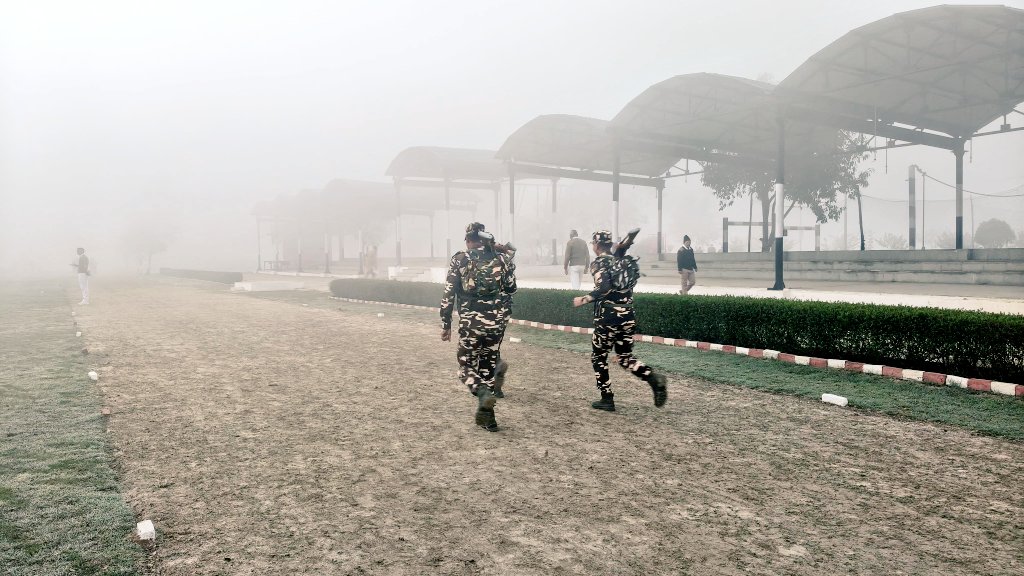 9BnSSB_INDIA's tweet photo. “फिट शरीर, फौलादी हौसले!”
BPET के माध्यम से SSB जवानों का कठोर अभ्यास — मजबूत शरीर, अटूट हौसला, सुरक्षित सीमाएँ।
#SSB_INDIA
#SSBFTRLUCKNOW
#SSBSHQGKP
#BPET
#FitWarriors
#StrongForce
#Discipline
#BorderGuardians
#NationFirst
#SSBOnDuty
#PowerOfPractice
#HealthyIndia https://t.co/IgBOcCekbO