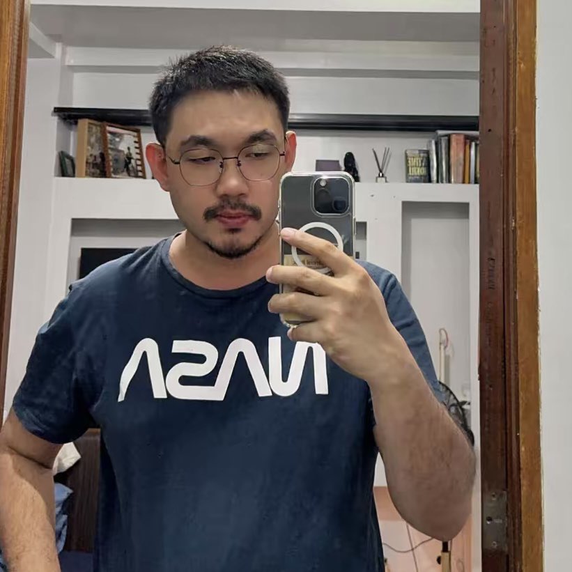 ⚡️AJ tweet media