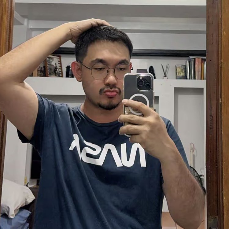 ⚡️AJ tweet media