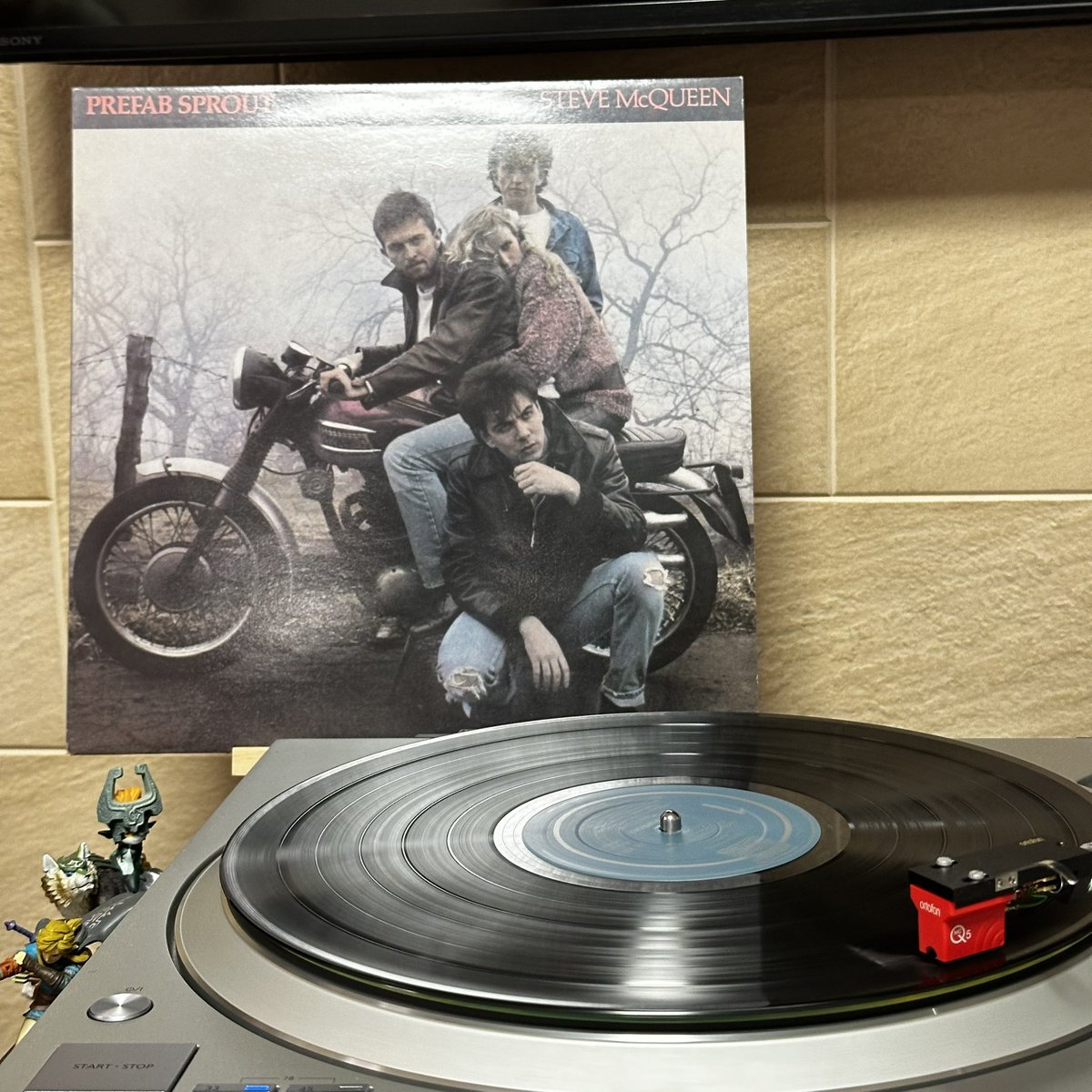 本日はアンニュイな祝日となってしまい、それを癒すべくPREFAB SPROUT