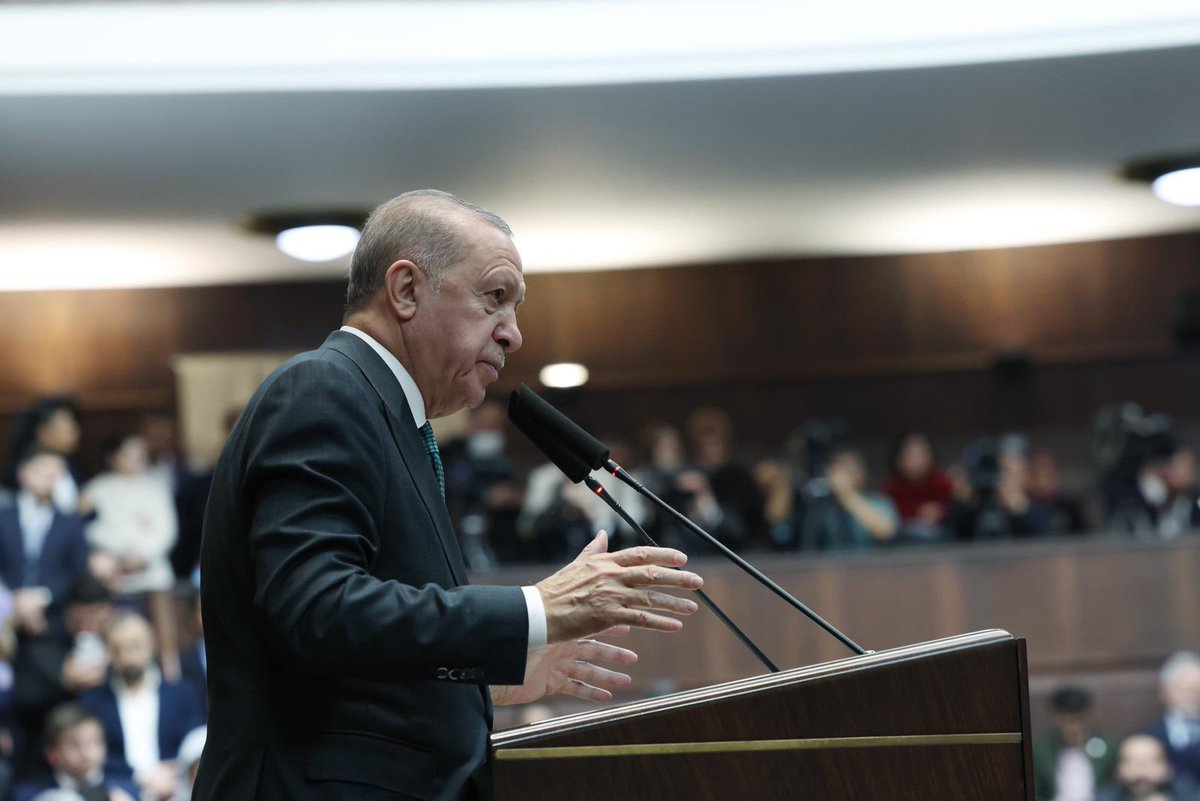 mesutkarayigit_'s tweet photo. 📍TBMM / AK Parti Grup Toplantısı

Cumhurbaşkanımız Sayın @RTErdogan ’ın teşrifleriyle gerçekleştirilen AK Parti Grup Toplantısı’na, Esnaf ve Sanatkarlar Odası Başkanımız Harun Demirci ve Büyükşehir Belediye Meclis Üyemiz İbrahim Demirci ile birlikte iştirak ettik. https://t.co/KDzdm3KlbP