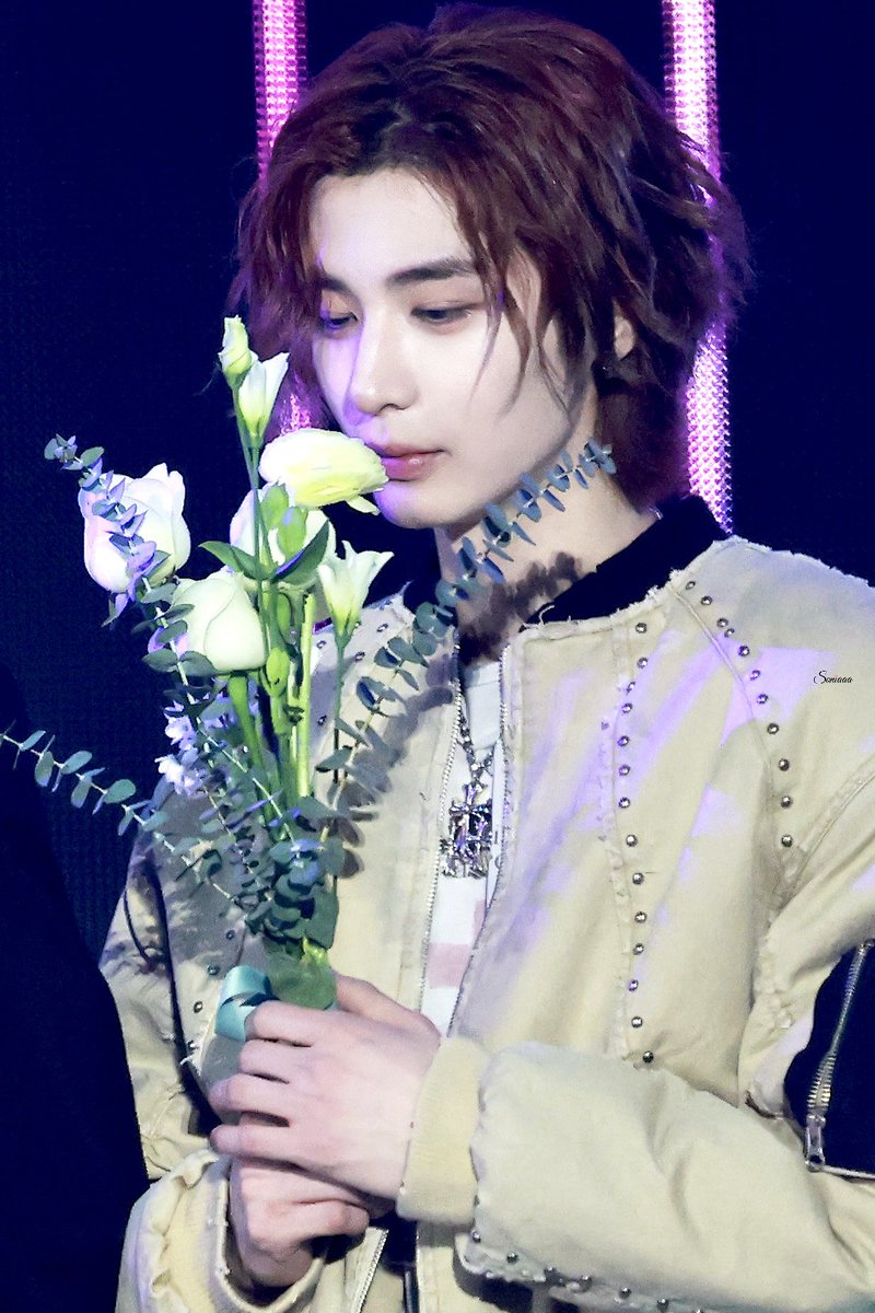 누가 꽃이지~? 음~모르갯내~¿