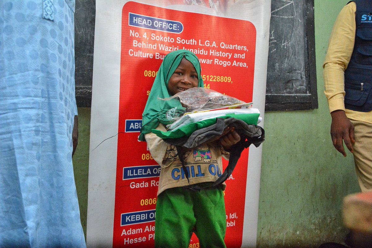 STCINigeria's tweet photo. In continuation of the STCI funded "Back to School Initiative", the team conducted distribution of learning materials to identified pupils at Alhaji Alhaji Model Primary School in Sokoto North LGA of Sokoto State.
#plannigeria
#unicefnigeria
#ActionAgainstHunger
#streetchild https://t.co/fmNPC0j5fD