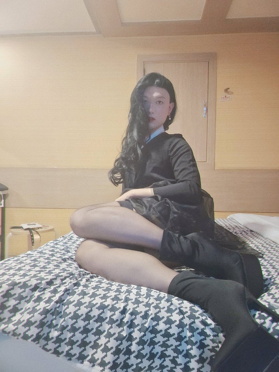cd_y_b_'s tweet photo. 한복 입부다...
#cd #sissy #crossdresser #여장 #feminization #男の娘 #女裝男子 #女裝 https://t.co/kzpEpV4YHu