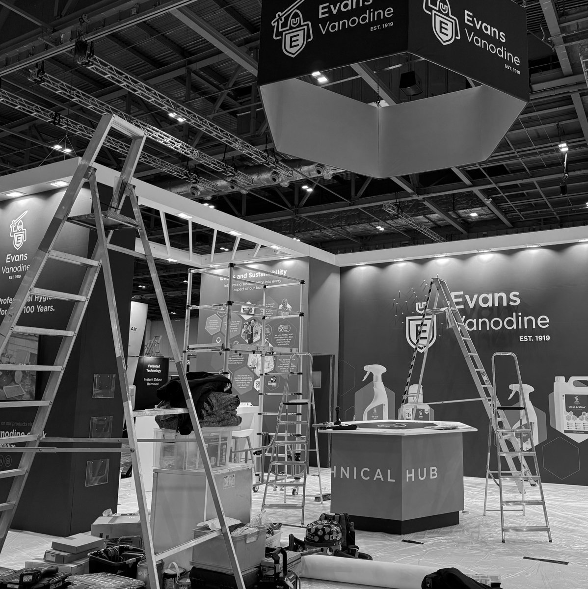 Last month we announced the exciting news that RDW Exhibitions has become a member of  @essanews Visit our latest blog to understand more about ESSA and what our membership means for your brand! 
rdwexhibitions.co.uk/blog/rdw-exhib…
#Exhibitions #ExhibitionStand #EventIndustry #ESSAMembership
