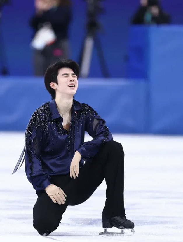 i've never seen him so uninhibited during a skate, ever. he truly skated from his heart, a love letter to the audience 🥺