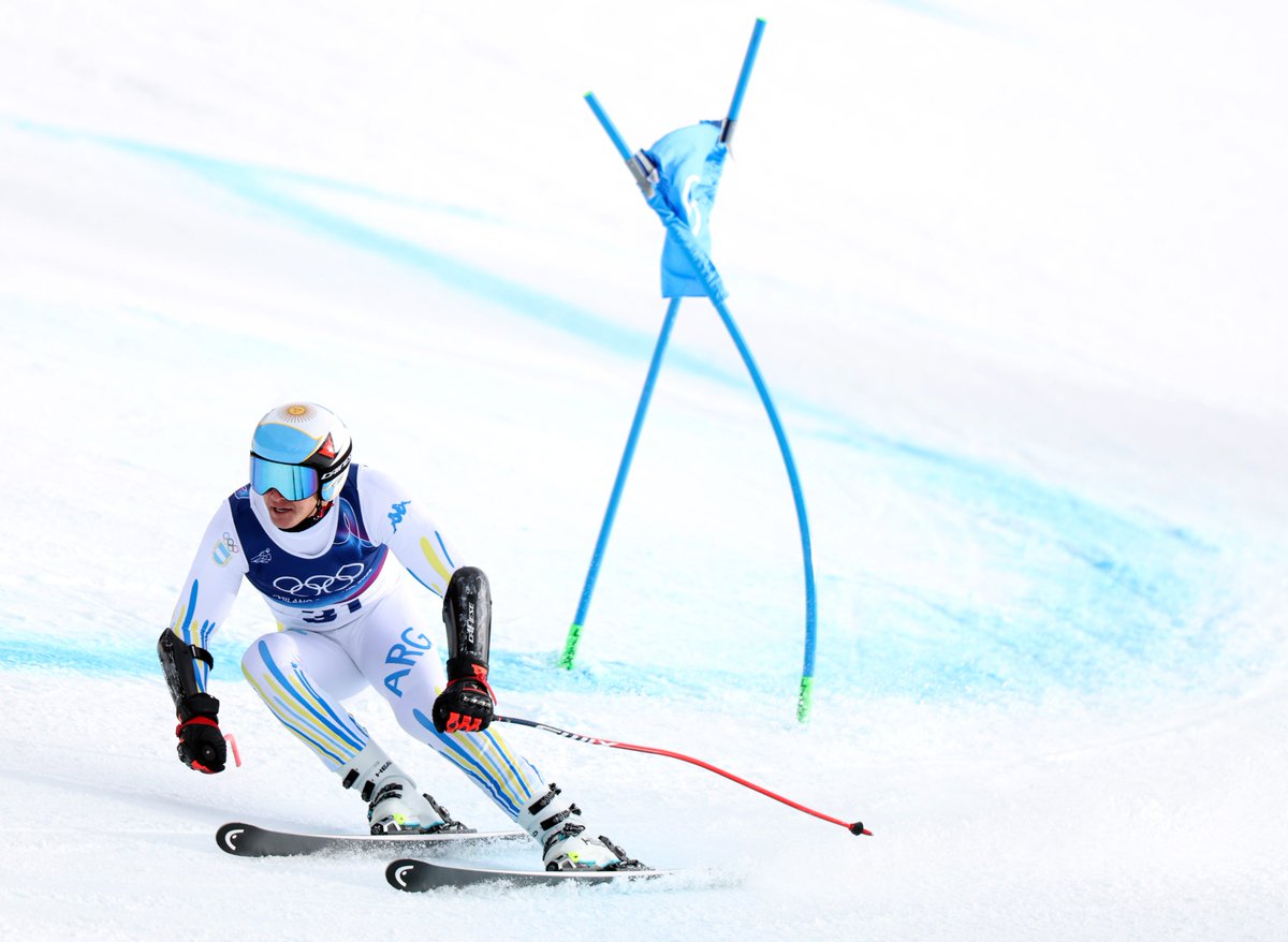 ¡Tiziano Gravier y una gran marca para Argentina! 🇦🇷⛷️

En su primera vez en los #JuegosOlímpicos, el argentino terminó 28 en el Super-G del esquí alpino (1:29.06). Así, mejora el puesto 30 de Nicolás Arsel en Salt Lake City 2002.

¡Felicitaciones, Tiziano!

#MilanoCortina2026