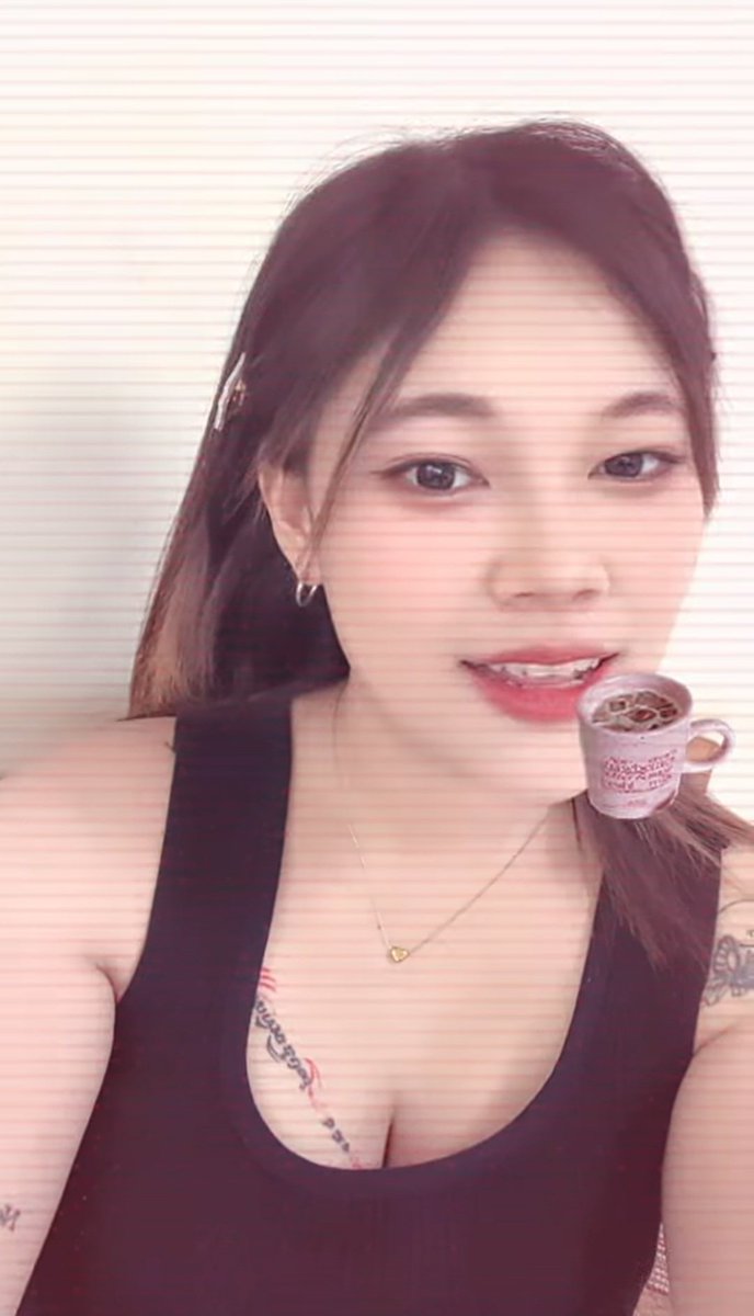 🍩💫 tweet media