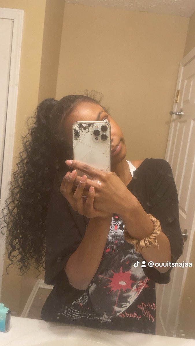 Neveah_n_'s tweet photo. https://t.co/Fdatsm0SJs