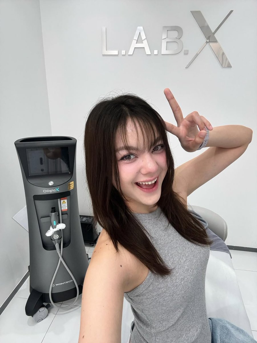 ViisFortress's tweet photo. [Today​ Sonya's​ IG Update]​ -​ sonyaproud

🐬: Oligio x ต้องที่ LABX
#LABXClinic #FriendofLABX #Oligiox #SONYA_VIIS https://t.co/TsU30lvKtT