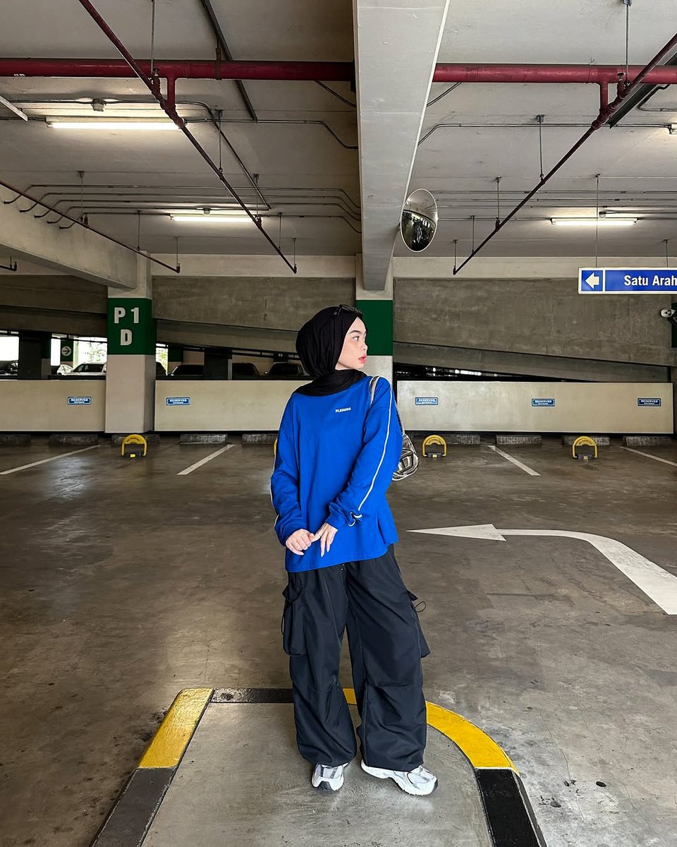 embooott's tweet photo. Guys buat yang lagi cari atasan bisa cek brandkuww 🙌🏼👀https://t.co/hcILFzqezs https://t.co/niW3qWllrh