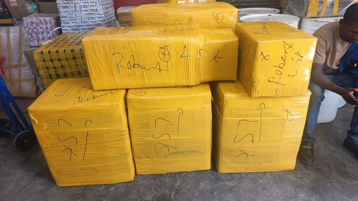 Unrulyking212's tweet image. This makes me happy 😇😇😇

My Jozi guys are doing the most 🙏

New stock loading.
Robchill Refrigeration 🥶 🥶 🥶