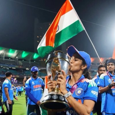 AmyGadekar's tweet photo. #NewProfilePic https://t.co/01xbjYSduT