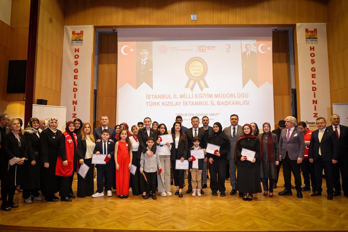 🏆 Birlikten Umut Doğar

Bu güzel yarışmanın ödüllerini, Vali Yardımcımız Mustafa Asım Alkan, İl Millî Eğitim Müdürümüz Murat Mücahit Yentür, Türk Kızılay İstanbul İl Başkanı Burcu Kösem ve İlçe Millî Eğitim Müdürümüz İsmail Çetinkaya ile birlikte verdik.

Sevgili evlatlarımızı,