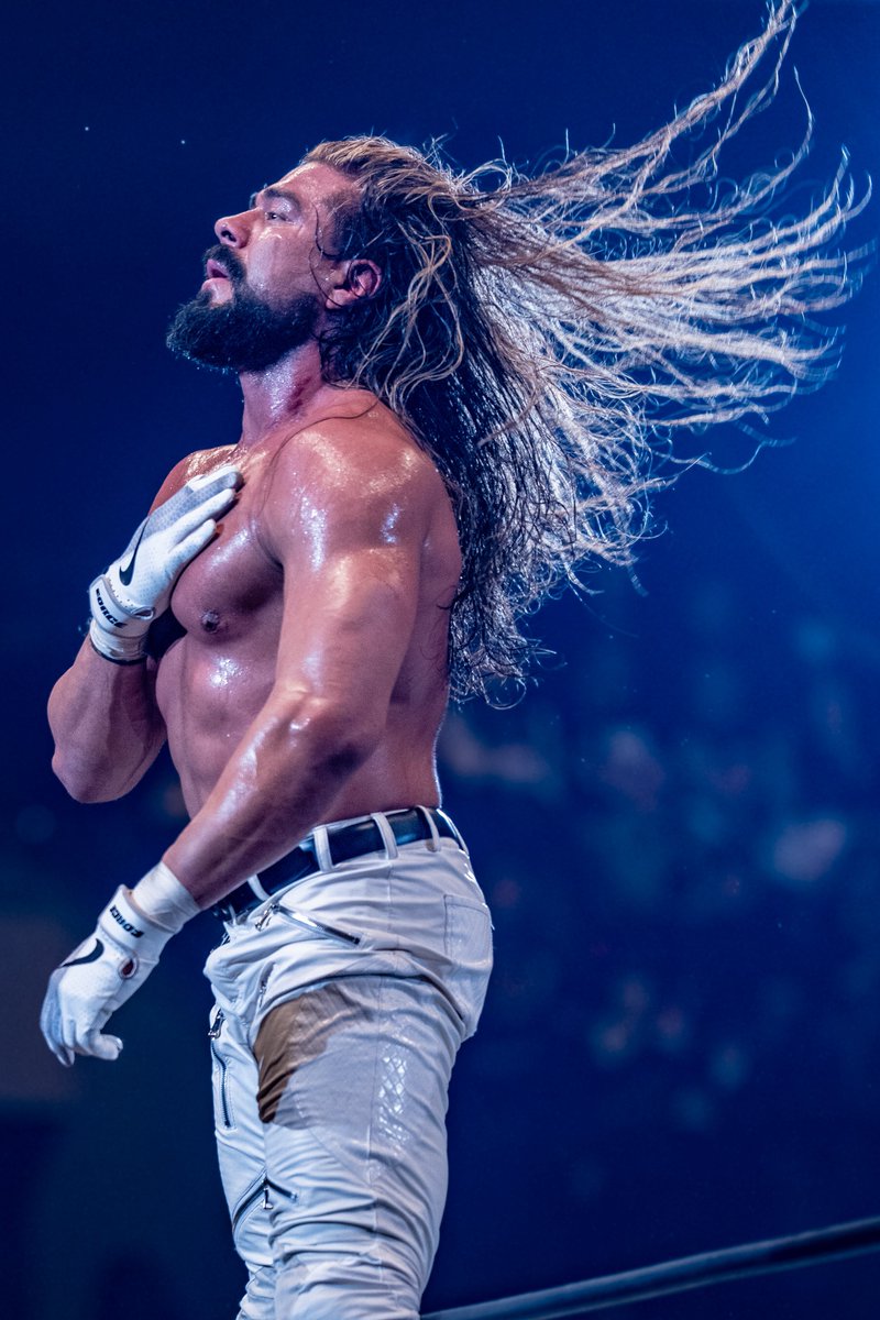 2026.2.11 エディオンアリーナ大阪
アンドラデ選手ほんとかっこよすぎる…
#njnbg
#AndradeElIdolo #アンドラデ・エル・イドロ