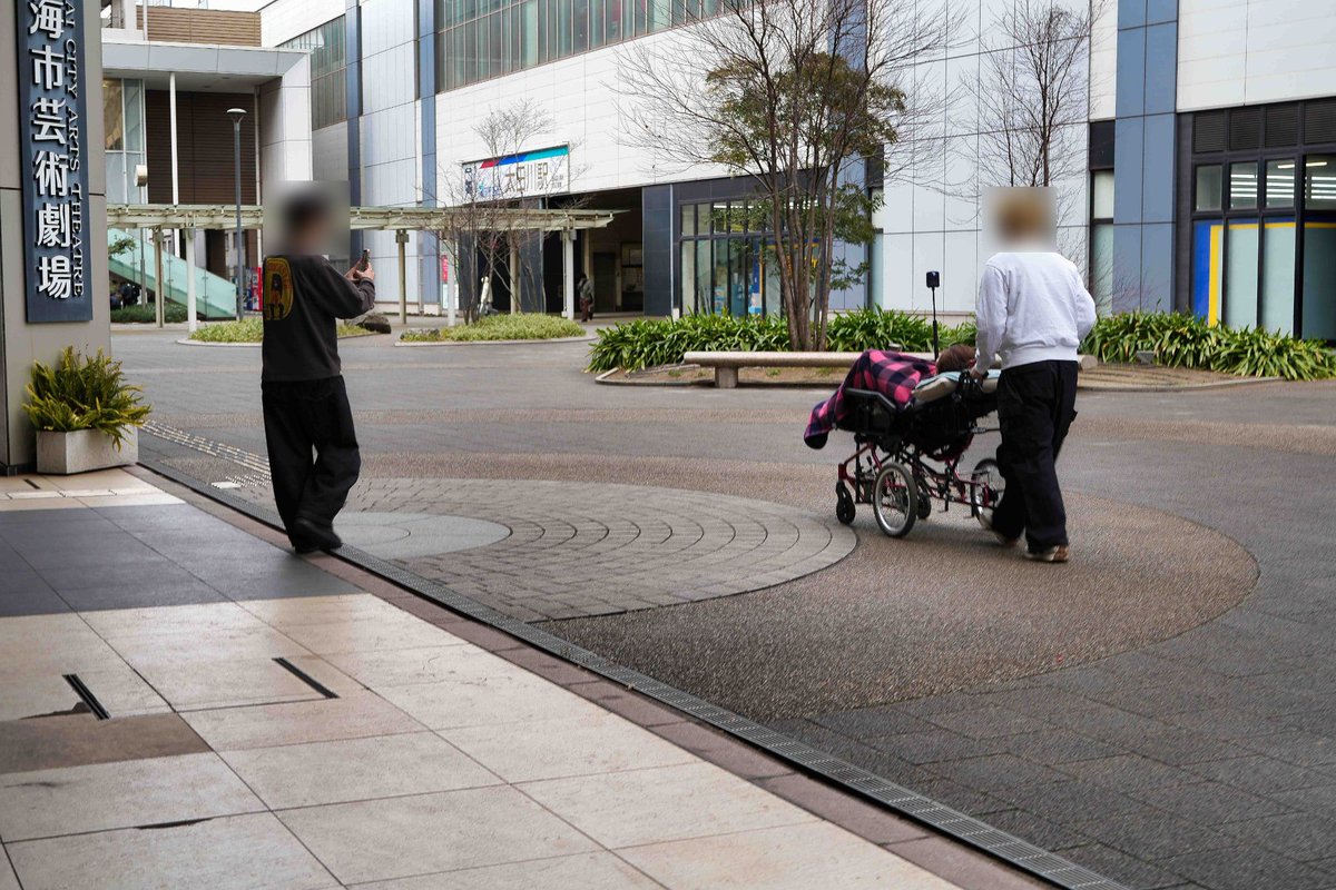 本日は昨日に引き続き、
寝たきり社長のTikTok撮影チームと日常シーンを収録🎥

どんな動画に仕上がるのか、
正直、自分が一番ワクワクしています。

フォローして一緒に公開を待ってください👇
tiktok.com/@netakiri_nich…

#寝たきり社長 #寝たきり社長の日常 #TikTok #ショート動画 #行動力 #裏側公開