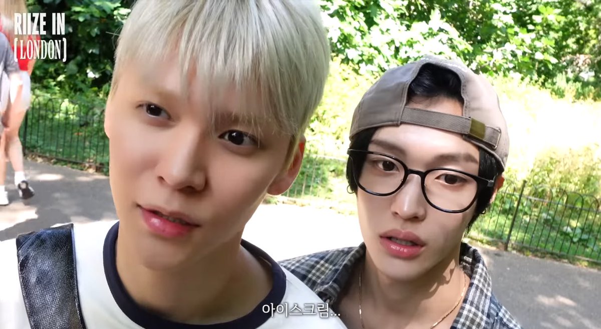 เหมือนพวกอินฟลูที่ทำช่องยูทูป ชอบลงคลิปเที่ยวรอบโลกกับแฟน