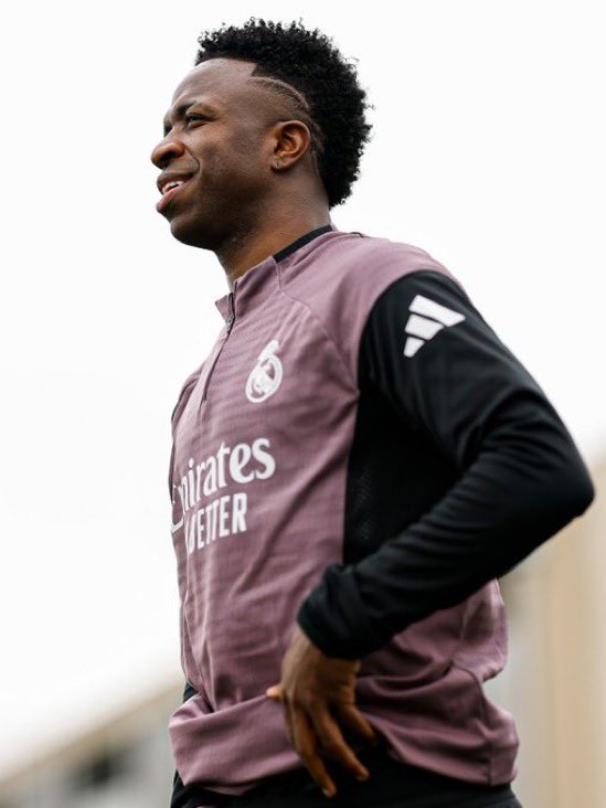 Vini Jr is all smiles at training!