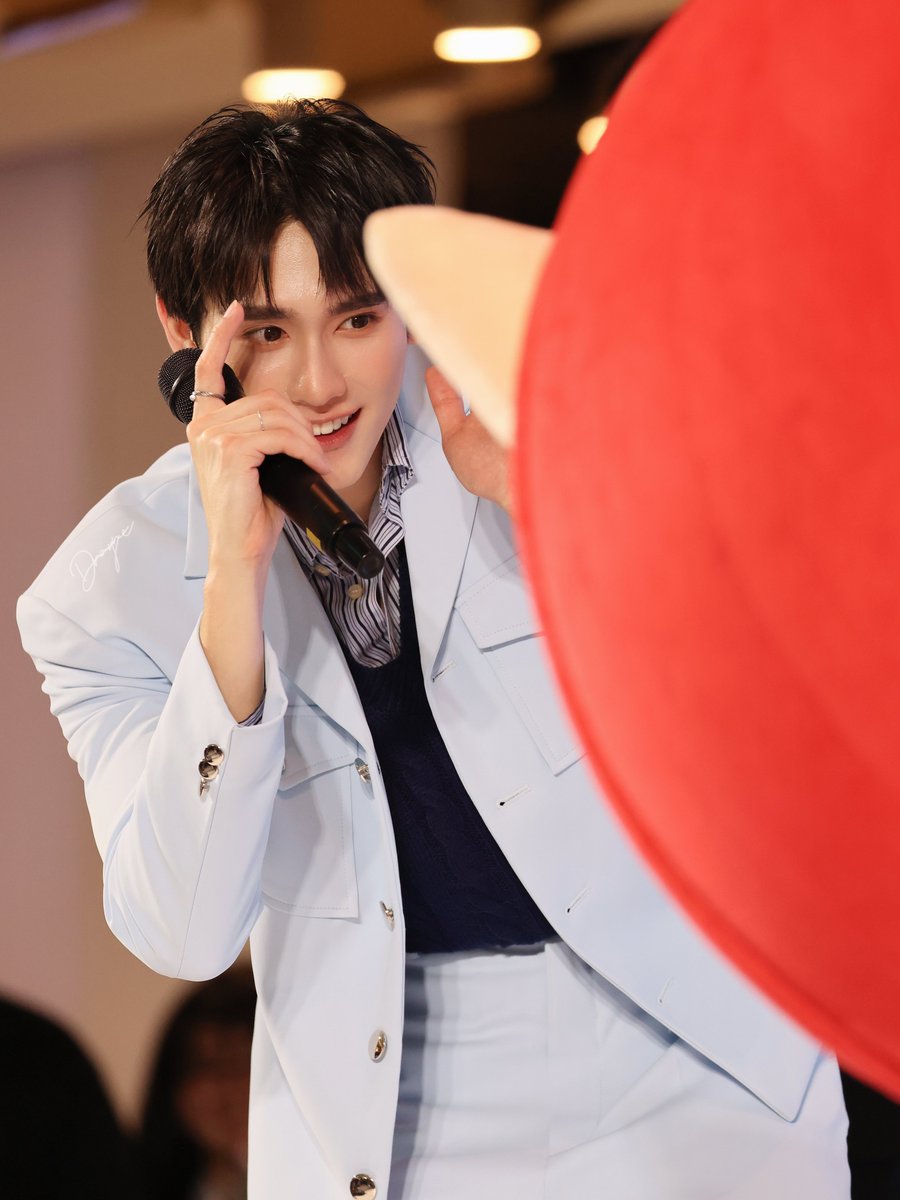 📸✨✨✨
🍅：Taking pictures for tomafox📸

BOOK MAFOX DESTINY CLINIC 
#DestinyclinicxBookTomafox
#kasibook #TOMAFOX