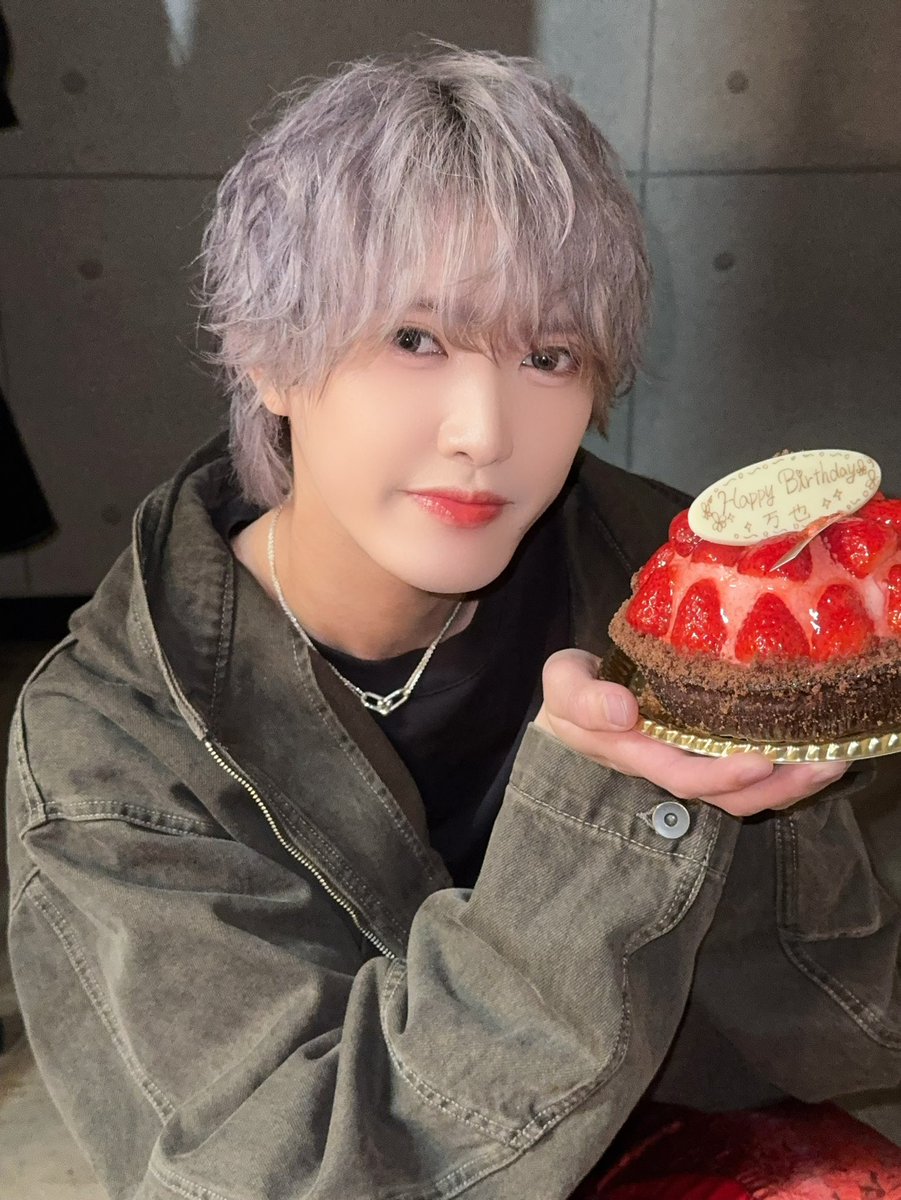 kazuya__gum's tweet photo. 万クラ終演‼️
会いに来てくれたみんな本当にありがとう‼️
これからも万也とじぇんがの事宜しくお願い致します‼️💚 https://t.co/Ha7ioreXue