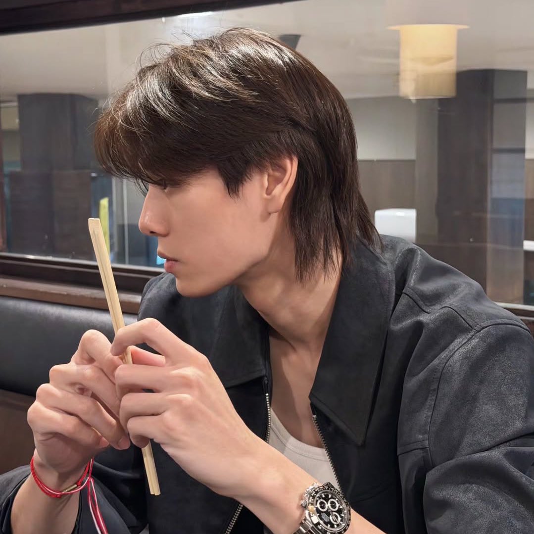 แค่วางข้างกันก็ 😭😭😭💔💔💔