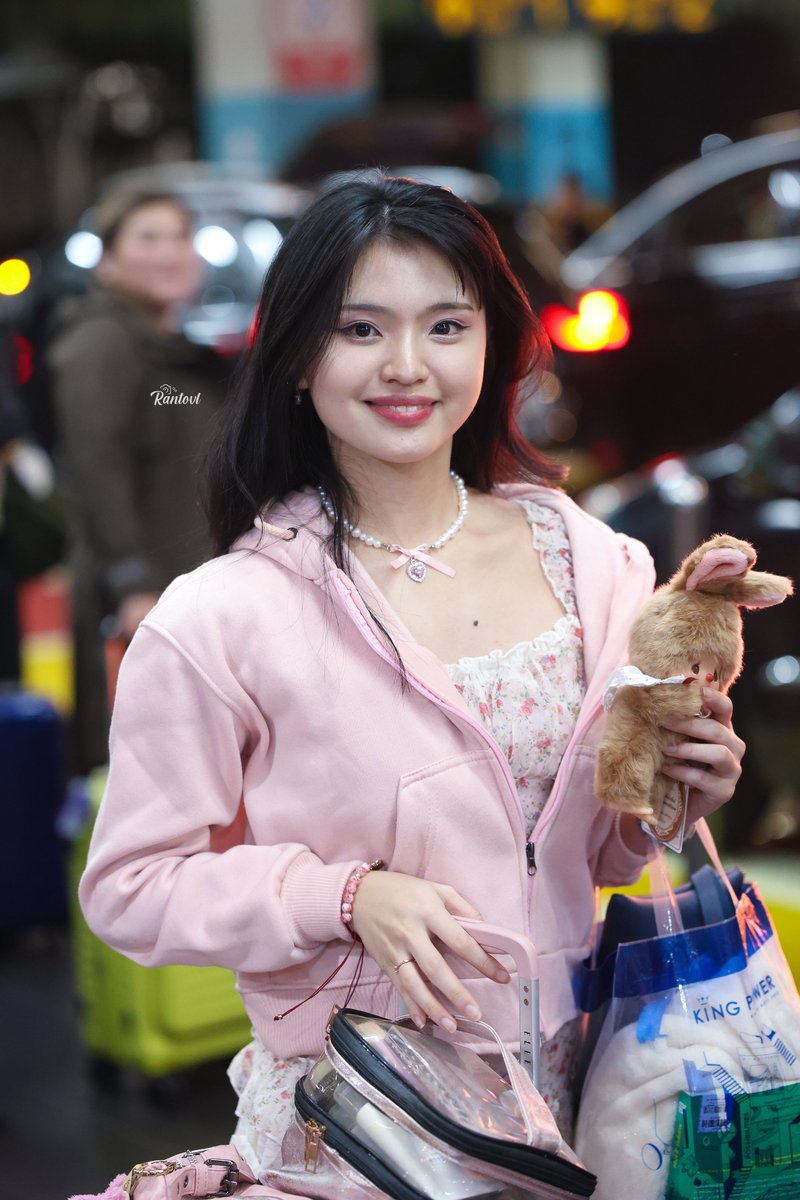 Cynthia <a href="/Y_CynthiaJKT48/">Cynthia Yaputera</a> #CGK 🛩