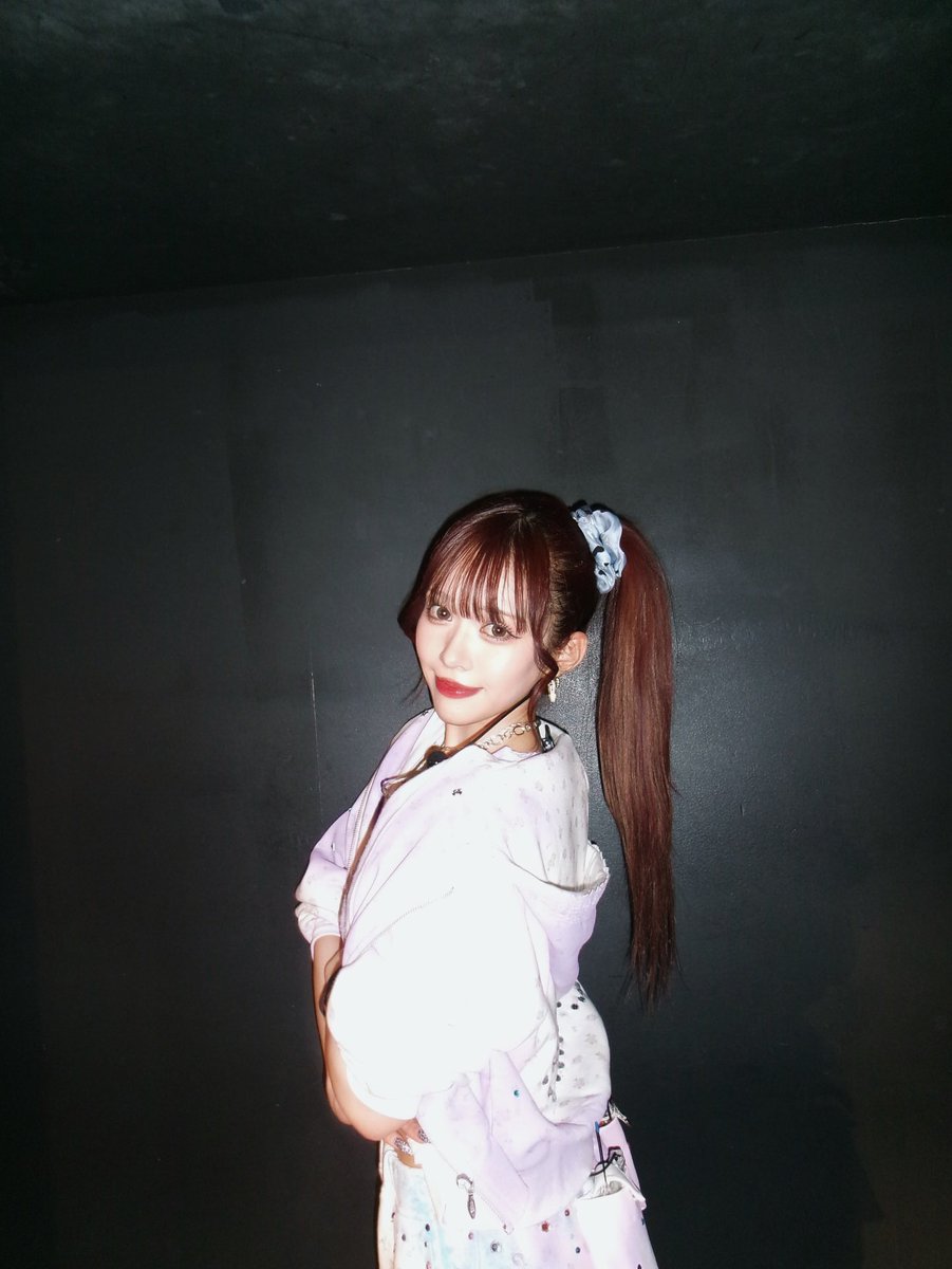 kkokkiyo_desu's tweet photo. 260211 KANO instagram
*
DASH BASH ありがとうございました️️!!꙳⟡
CiONさん皆とっても優しくて面白くて素敵すぎ🫶🏻
あいかちゃんとチェキも撮れてHAPPY🤙🏻🎵
あと新衣装可愛すぎない??
🔗https://t.co/AoqCuDgVZh
@c_on_official
#onefive_KANO #KANO #onefive #CiON #DASHBASH #LIVE https://t.co/56xY7FX2dC