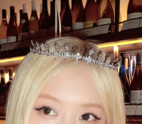 the 29 in her crown 🥹😭 ahhh my baby