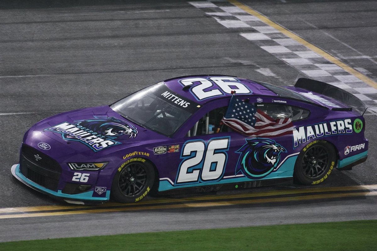 With Nascar returning today with qualifying for the #DAYTONA500 we asked how would a Maulers racecar look?