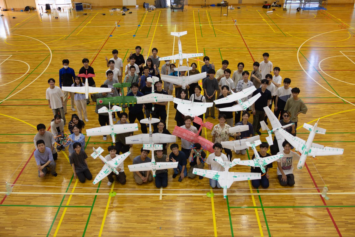 nokolat_spring's tweet photo. 学校推薦型選抜に合格した皆さん、おめでとうございます！！

航空研究会では、ラジコン飛行機やマルチコプター、モデルロケットなど、空飛ぶものを設計・製作しています。

このアカウントでは新歓情報を発信しています。
日々の活動はこちらから→ @tuatbm

#農工大 #春から農工大 #春から農工 https://t.co/gDq4wBPh6R